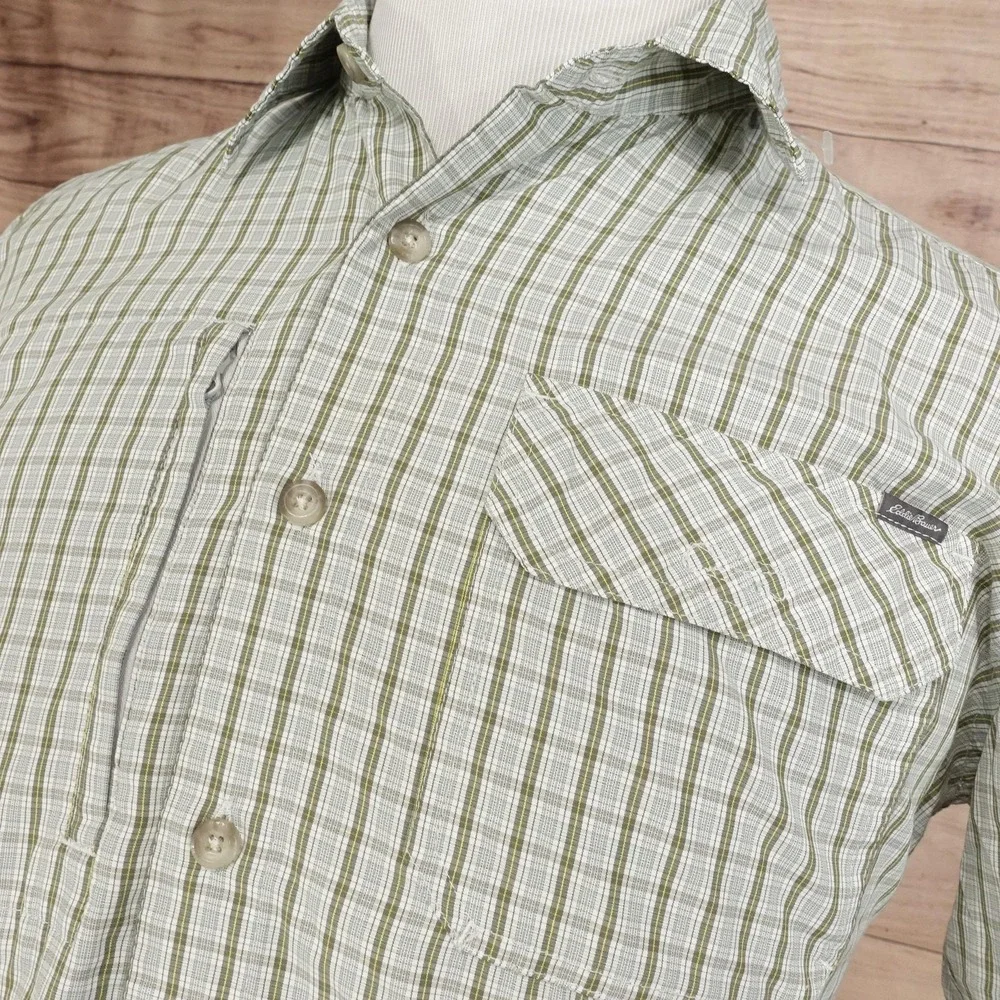 Eddie Bauer Shirt Mens M Green Plaid Short Sleeve Button-Up Travex Vented Travel